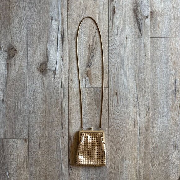 Vintage Cache Gold Chainmail Kiss Lock Shoulder Strap Evening Purse Clutch - Picture 5 of 12